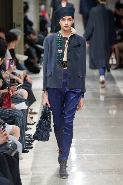 Look 69
